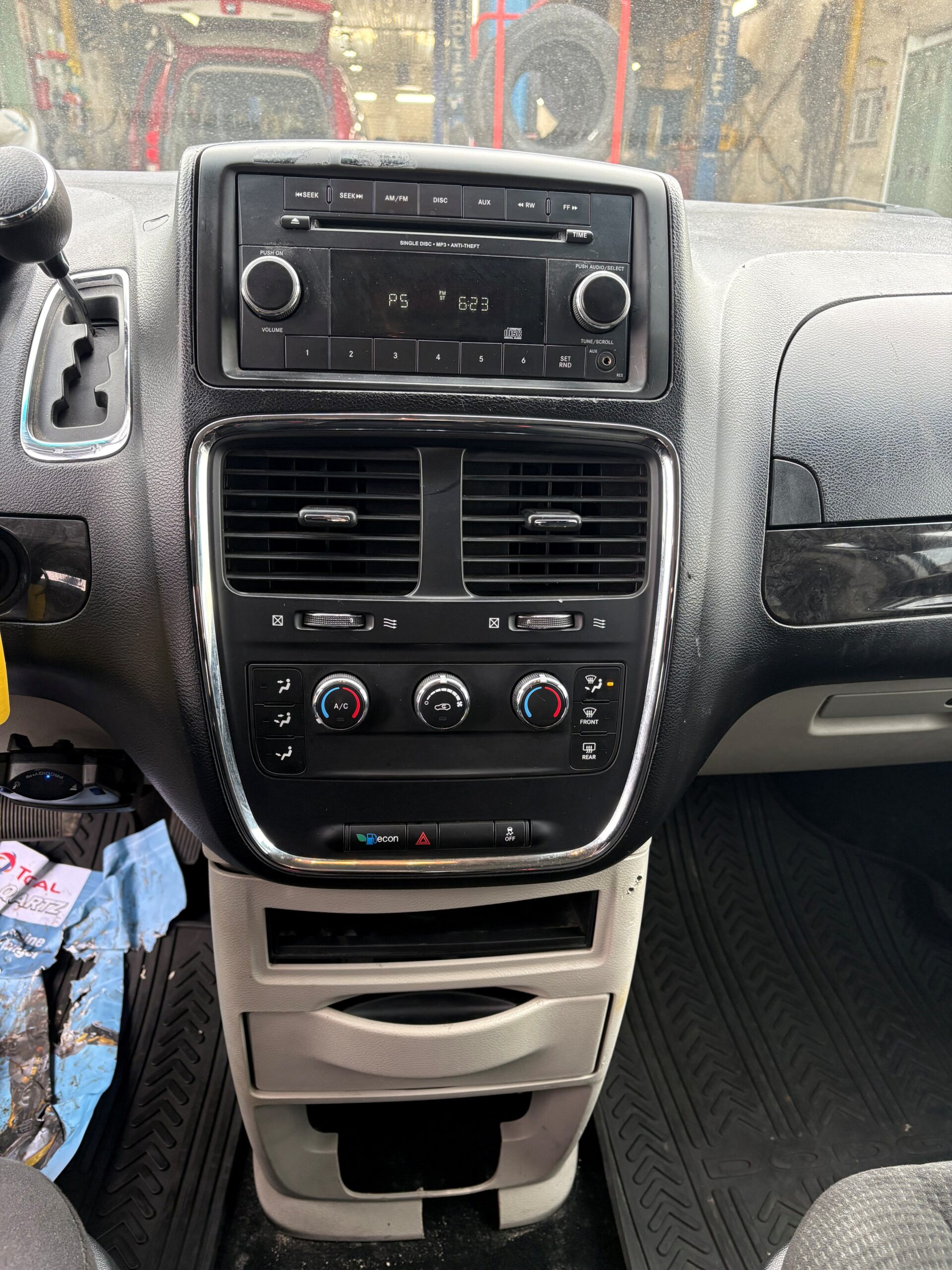dodge grand caravan sxt 2014